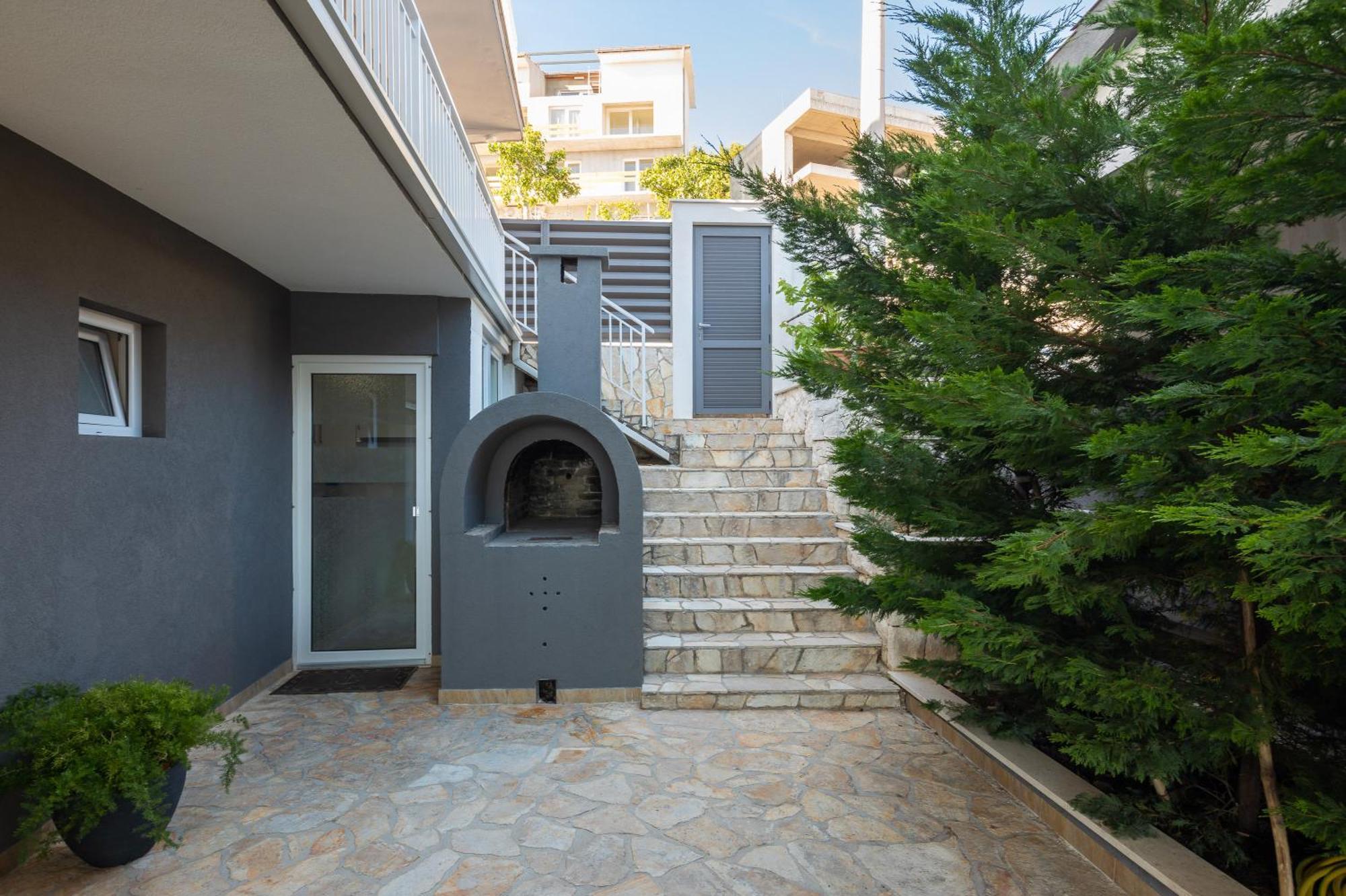 Luxury Seafront Villa With Heated Pool, Jacuzzi, Sea View, 150 M From Beach Stanici Esterno foto