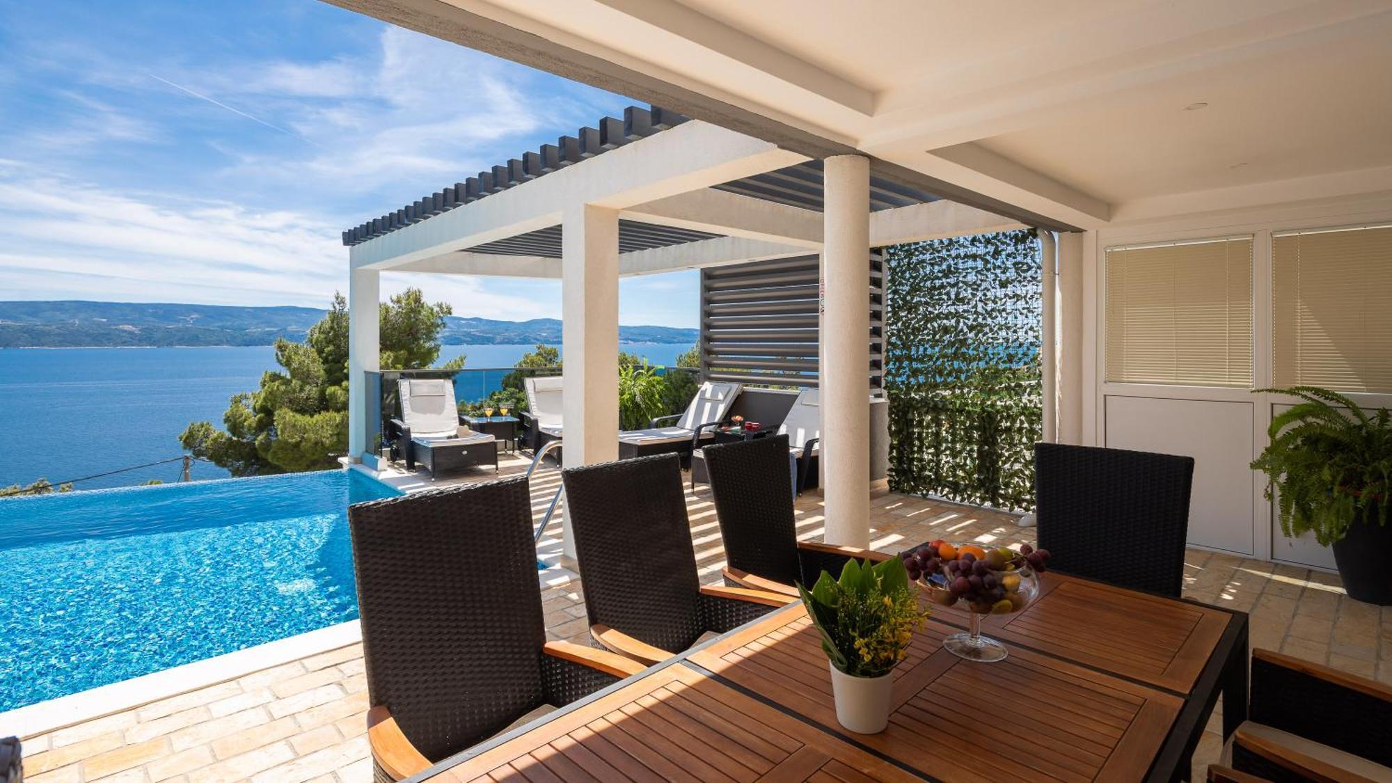 Luxury Seafront Villa With Heated Pool, Jacuzzi, Sea View, 150 M From Beach Stanici Esterno foto