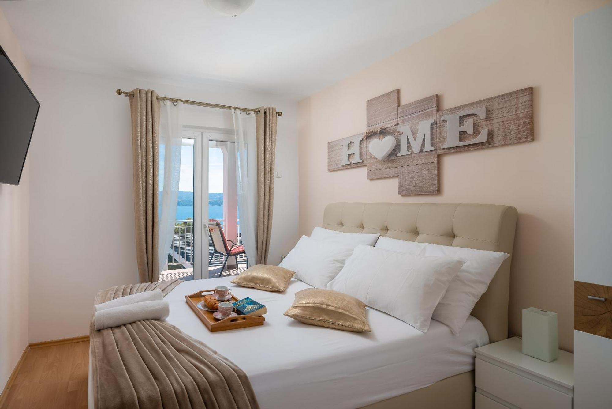 Luxury Seafront Villa With Heated Pool, Jacuzzi, Sea View, 150 M From Beach Stanici Esterno foto
