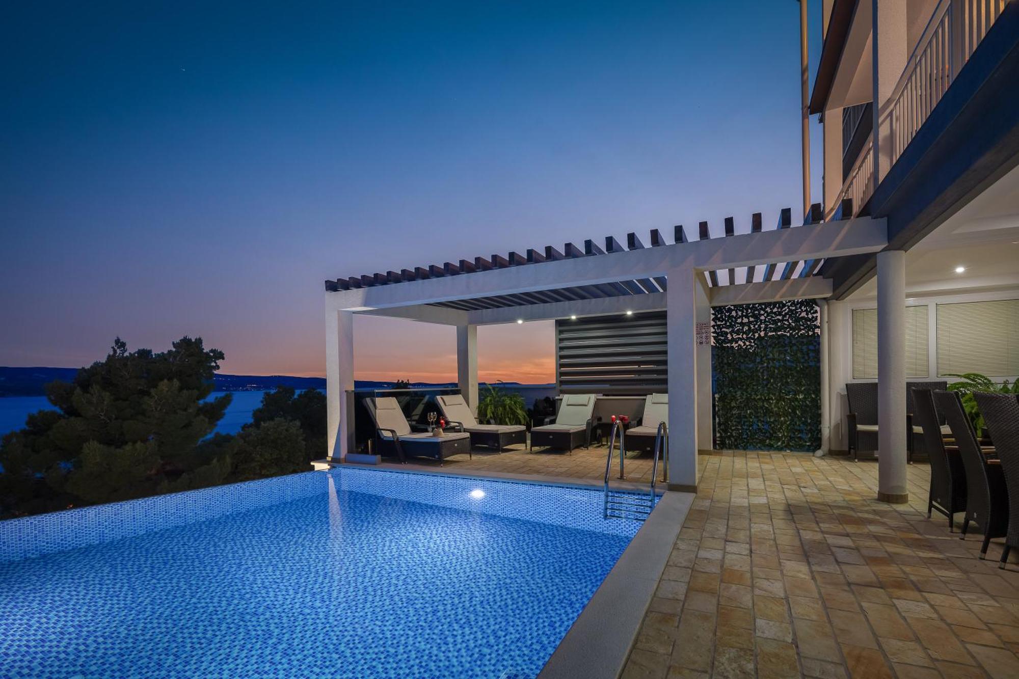 Luxury Seafront Villa With Heated Pool, Jacuzzi, Sea View, 150 M From Beach Stanici Esterno foto